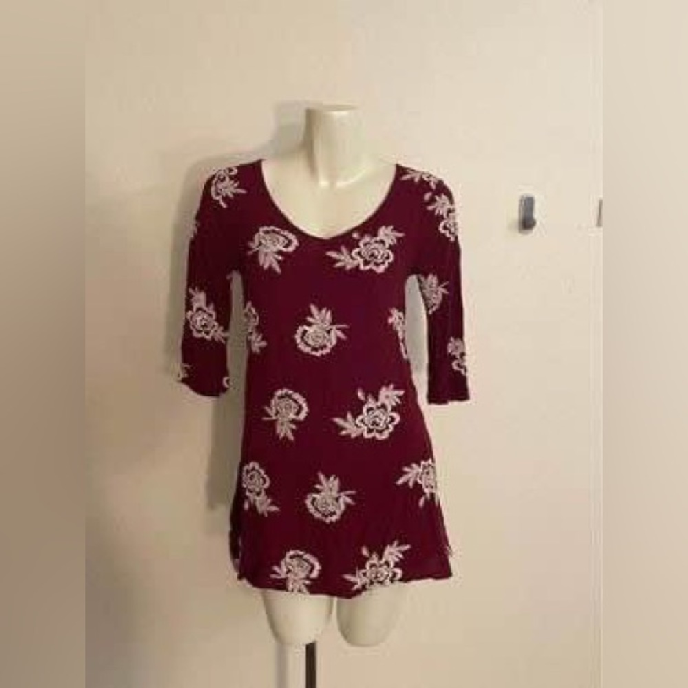 Women’s small Full Tilt blouse